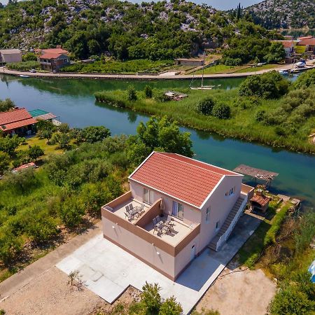 Apartmani Mostina Near River Плоче Екстериор снимка