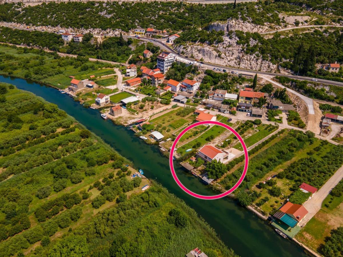 Apartmani Mostina Near River Плоче Екстериор снимка